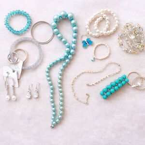 Lot of 10+ Turquoise & White Fashion Jewelry Beaded Necklaces Bracelets Pearls